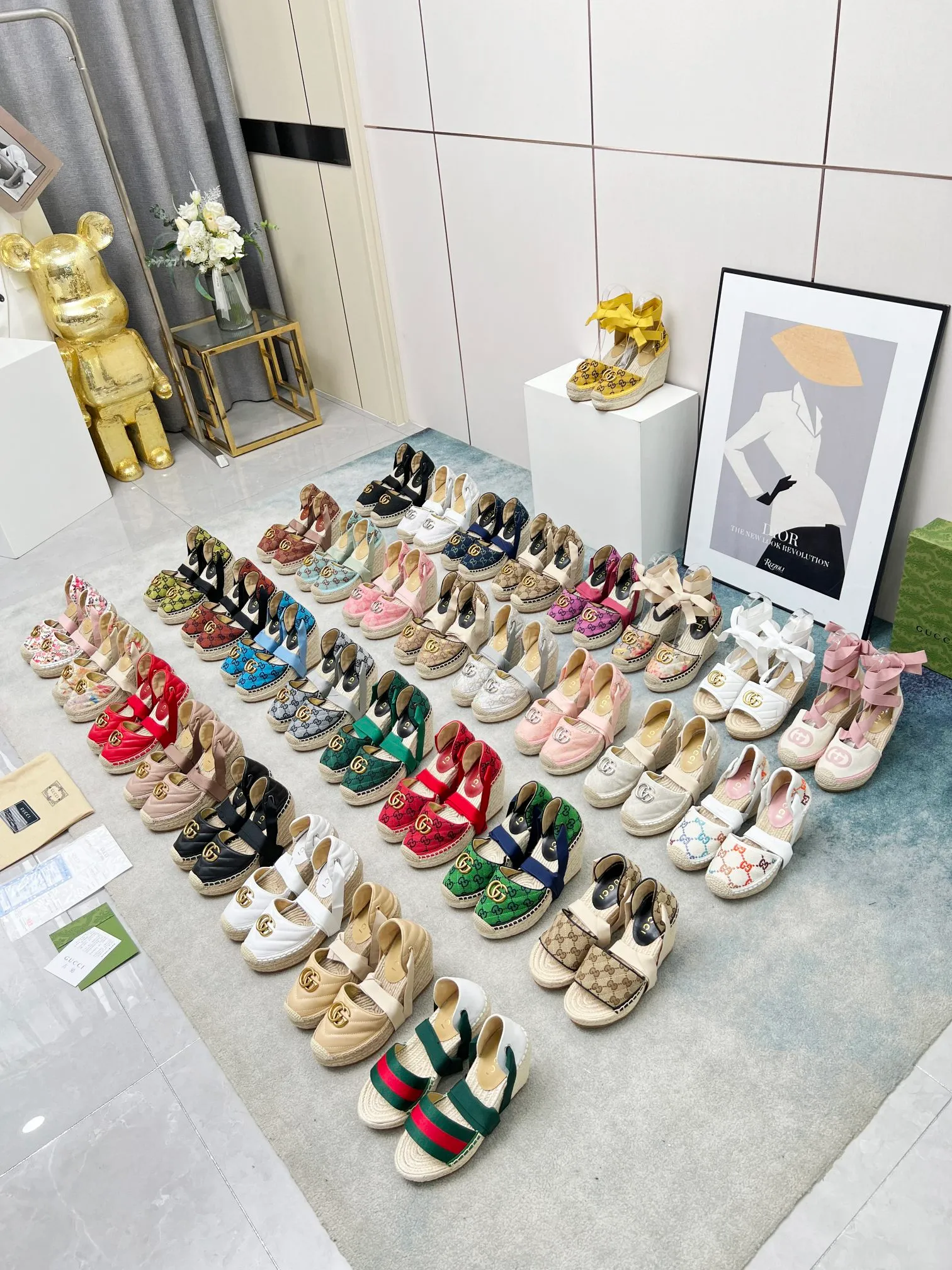 👟👟Ex-factory price 440👟👟 GUCCI wedge fisherman sandals, thick-soled straw, high-end quality, fabric: double G fabric, electric embroidery, lining: mixed sheepskin lining, yardage: 35 ~ 42, color: light blue. Dear new and old customers, the picture has been updated, please transfer the image to change. The upgraded version of the wedge heel currently has more than 40 colors. Transfer the image and sell it.